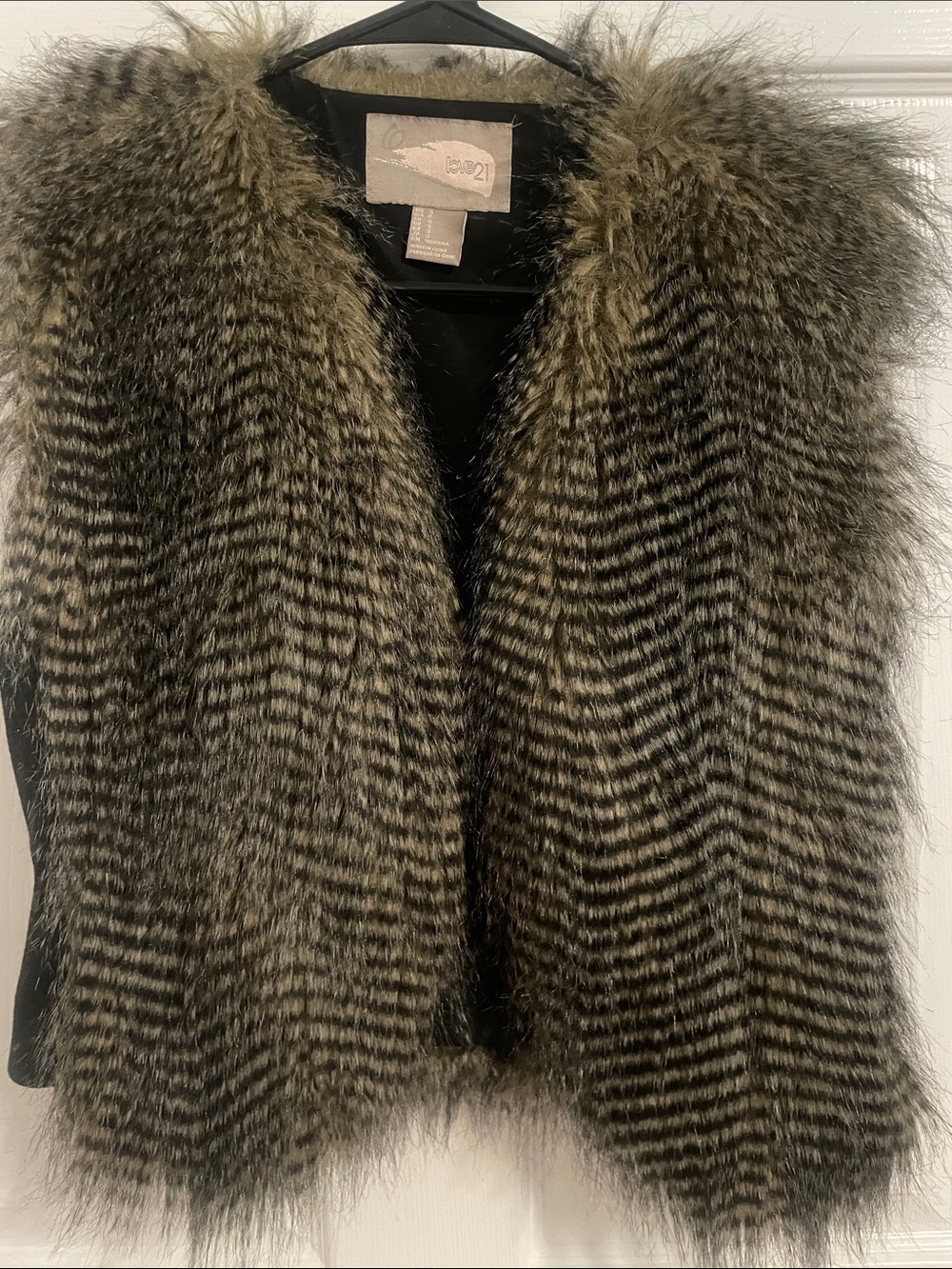 Forever 21 Striped Faux Fur Vest in Black and Brown